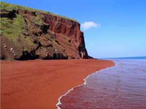 Red-beach-santorini